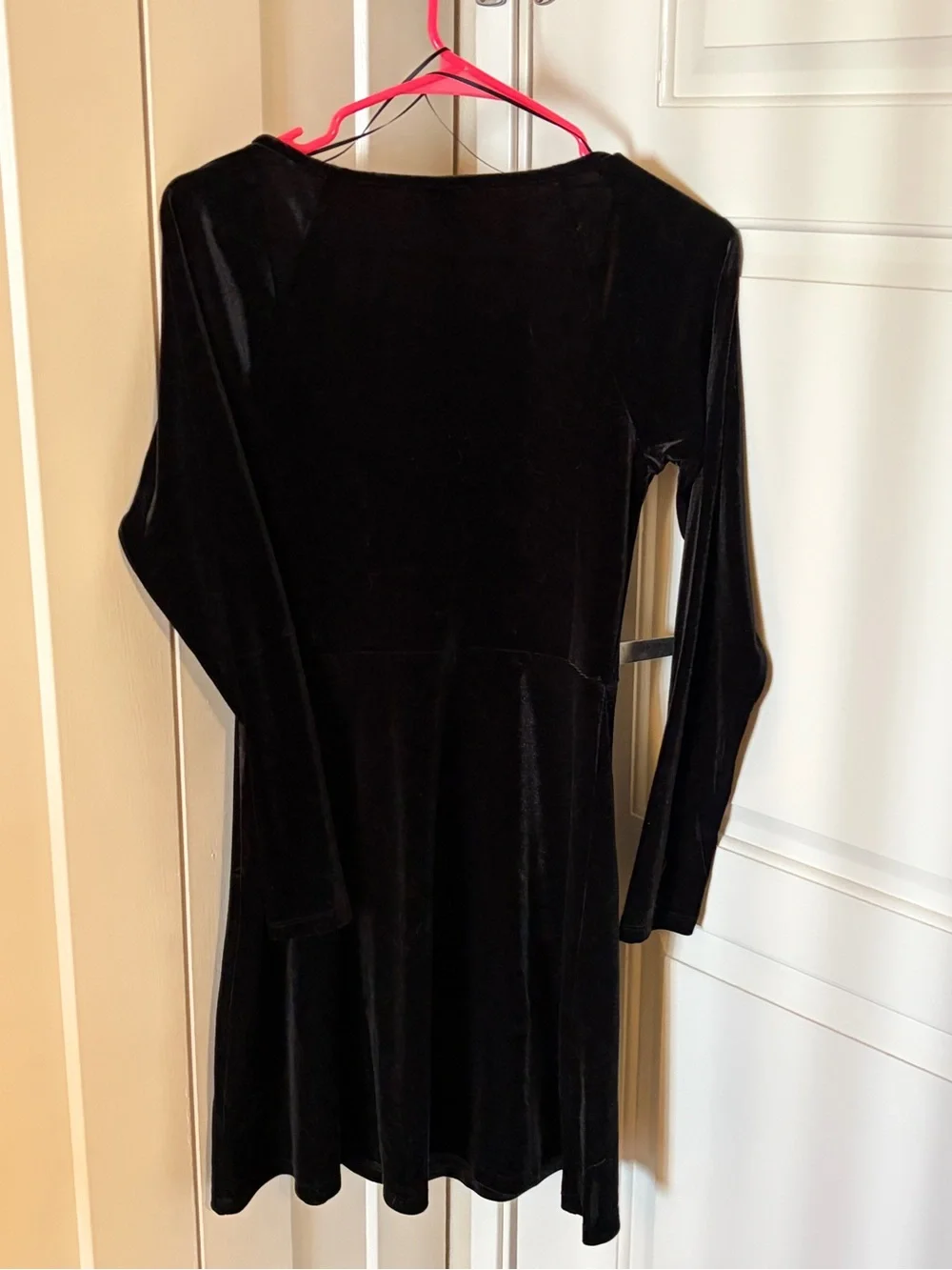 N/A elegant black